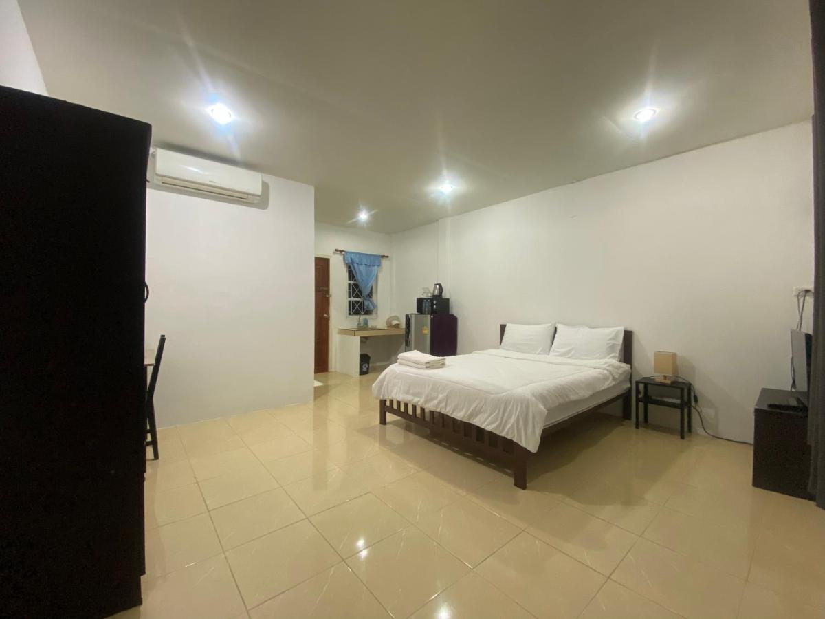 Bangtao Corner Apartment Pantai Bang Tao Luaran gambar